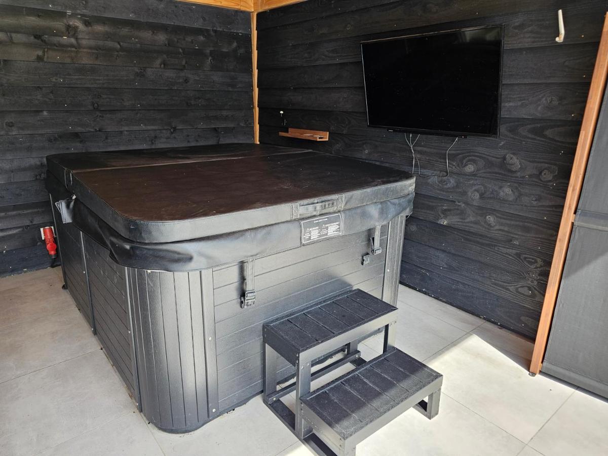 Ham Annex Met Prive Jacuzzi Villa Almelo Exteriör bild